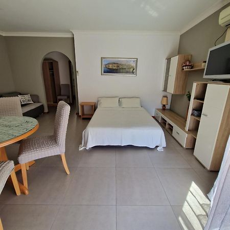 Australia Villa Makarska Room photo
